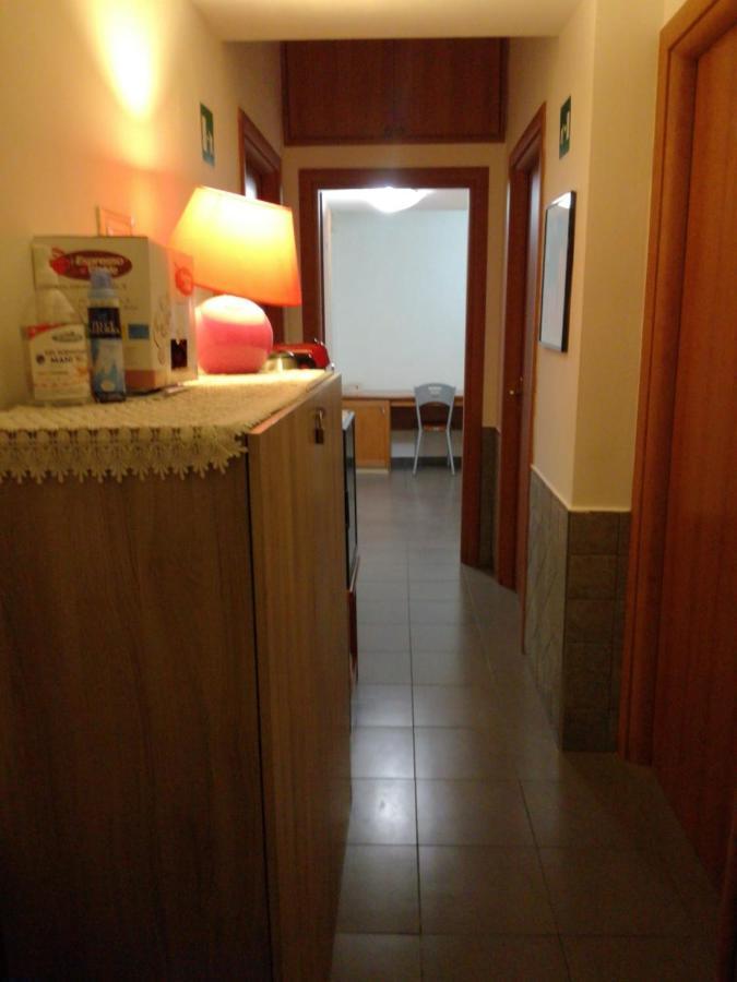 Roma Termini Tina Ya B&B Exterior photo